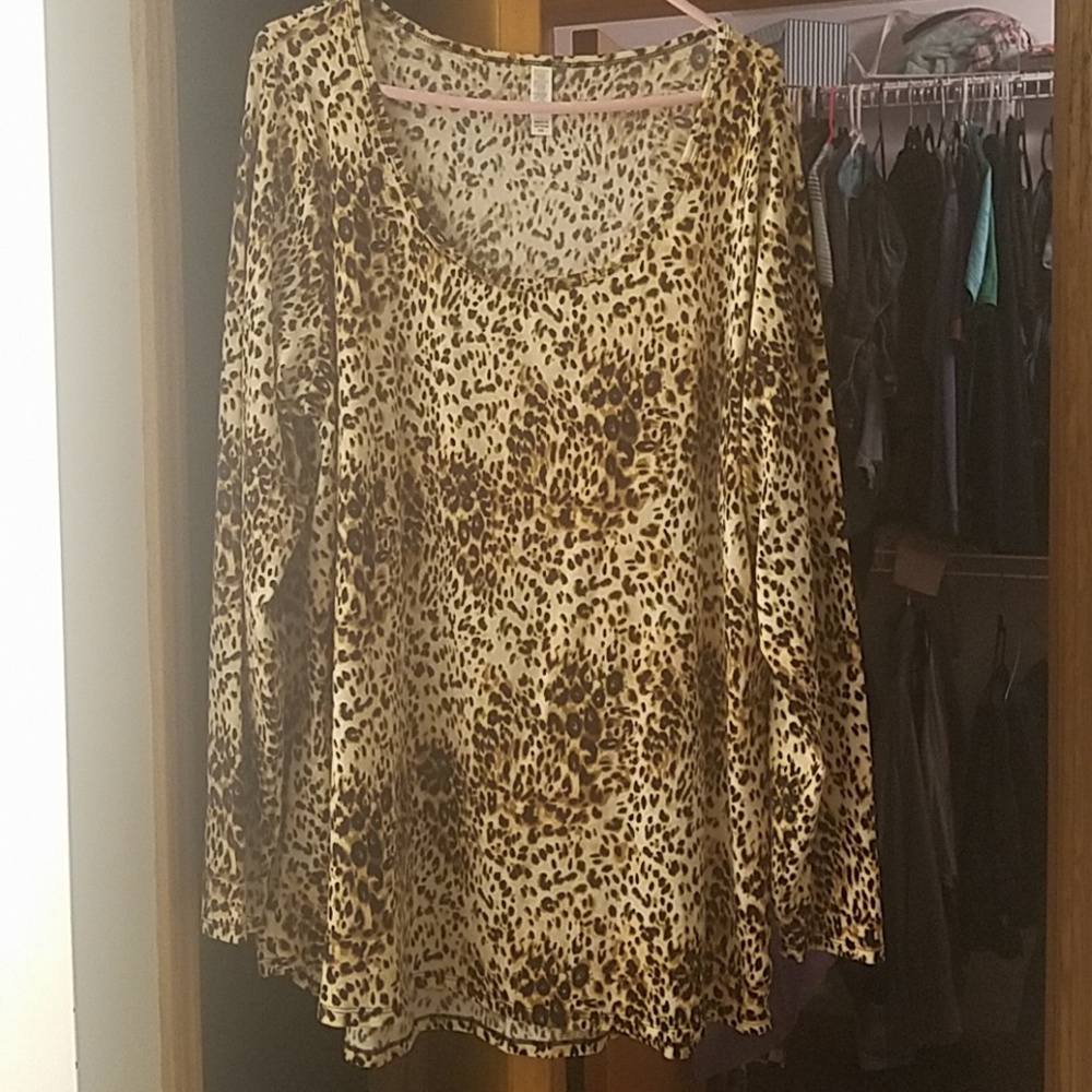 Lularoe shirt